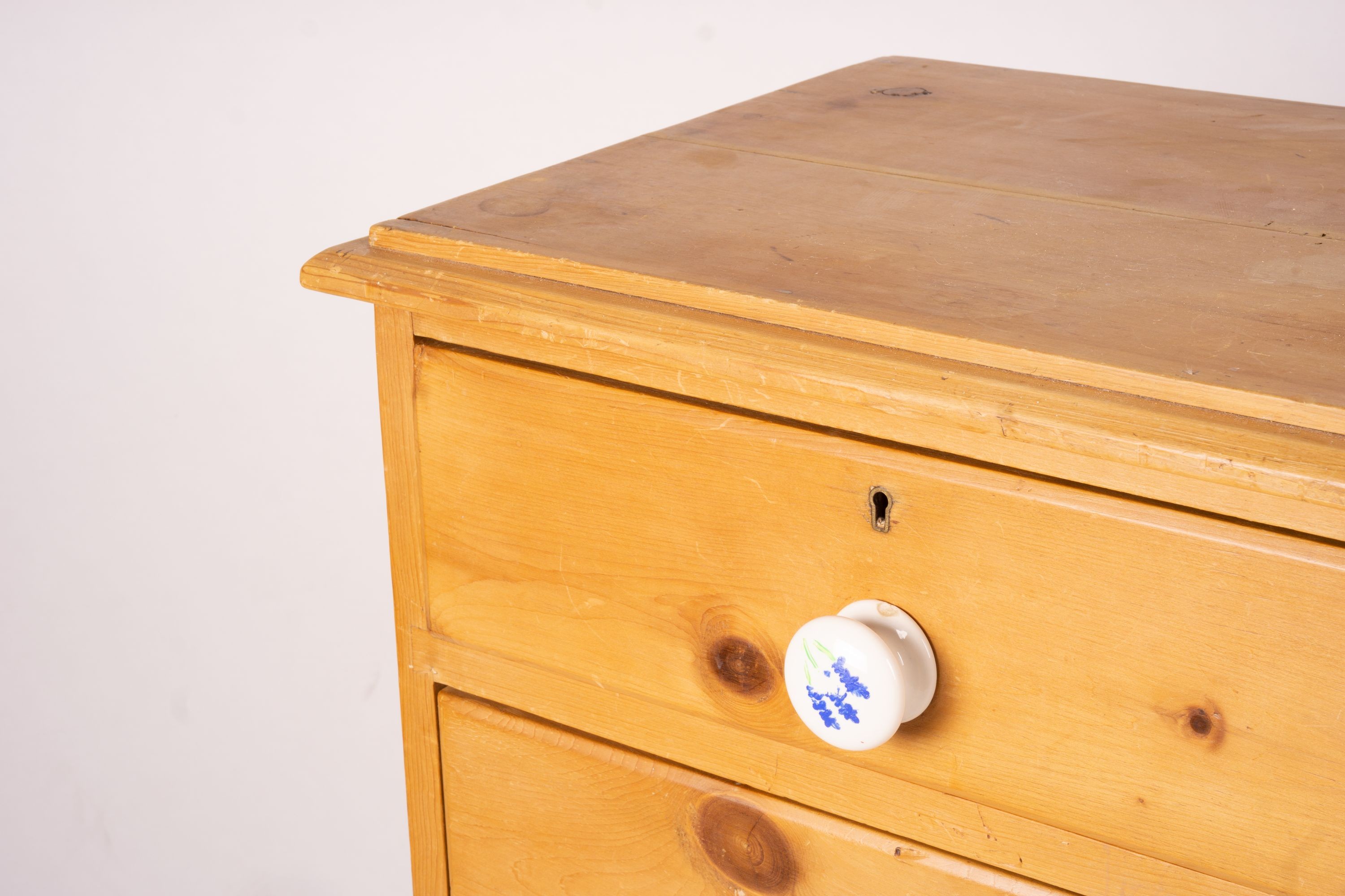 A Victorian pine chest of drawers, width 106cm, depth 41cm, height 106cm